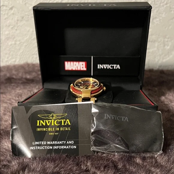 Invicta Limited Edition Women display picture 3